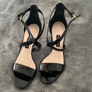 Nine West black heels in good conditions